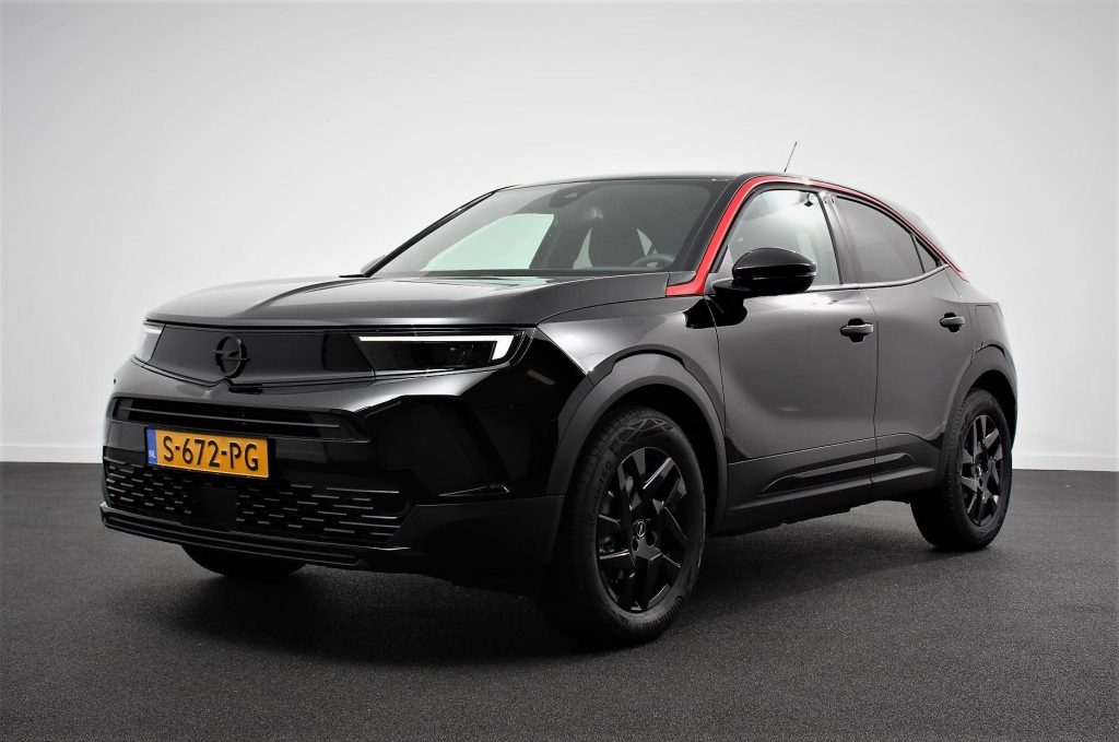 Opel mokka-e zwart